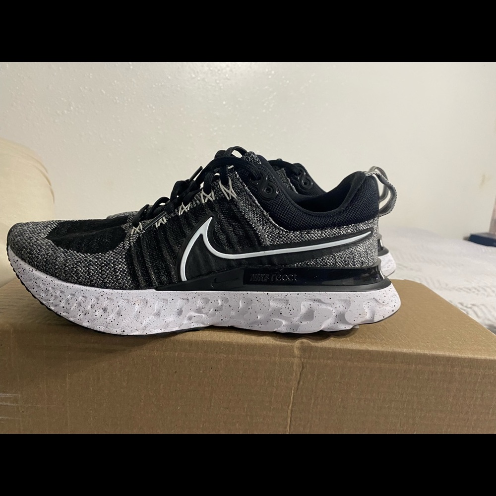 Nike React Infinity React ‘Oreo’ Womens Size 10 - image 5
